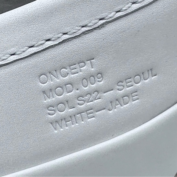 Stylish White and Green Women's Loafers - Picture 4 of 8